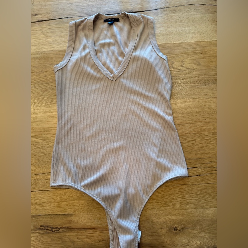 DREW Ribbed V-Neck Sleeveless Bodysuit in Light Taupe